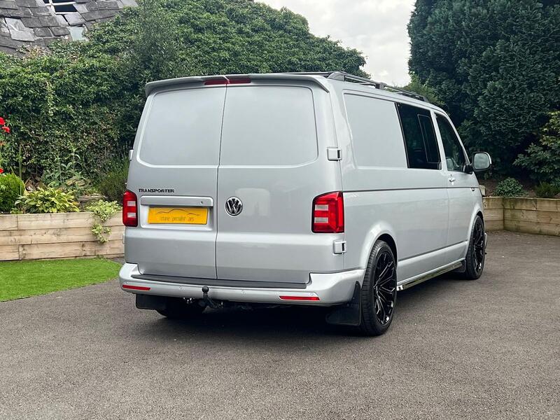 VOLKSWAGEN TRANSPORTER