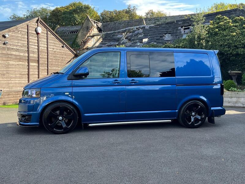 VOLKSWAGEN TRANSPORTER