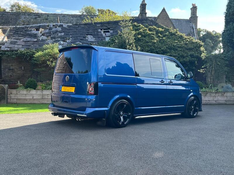VOLKSWAGEN TRANSPORTER