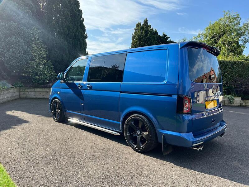 VOLKSWAGEN TRANSPORTER