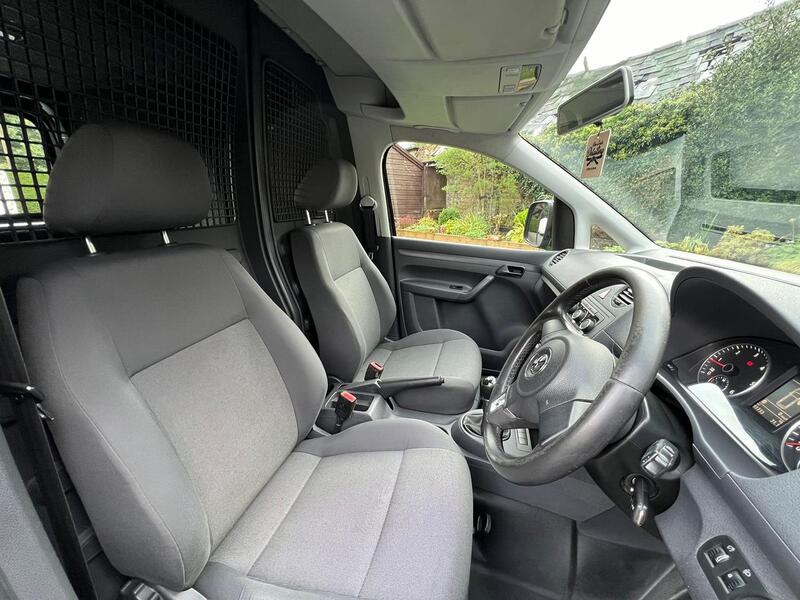 VOLKSWAGEN CADDY
