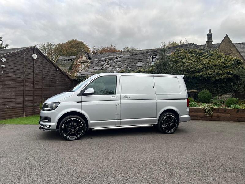 VOLKSWAGEN TRANSPORTER