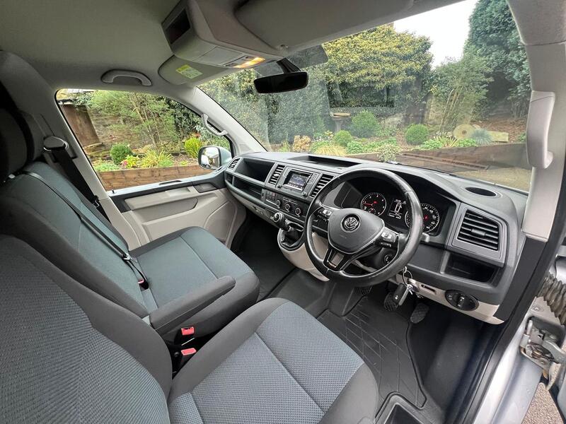 VOLKSWAGEN TRANSPORTER