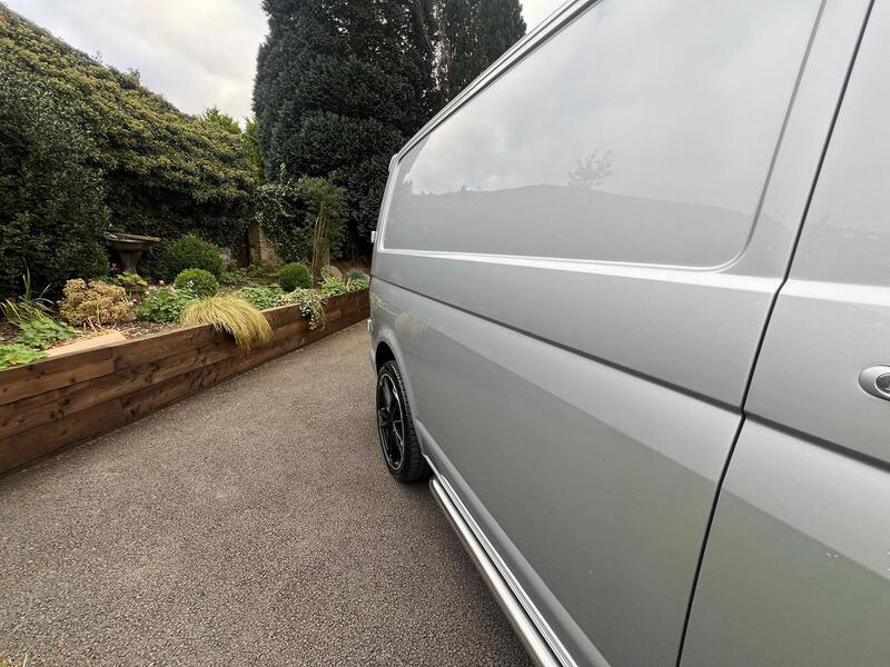 VOLKSWAGEN TRANSPORTER
