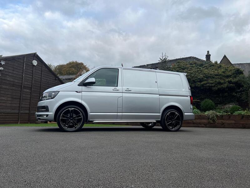 VOLKSWAGEN TRANSPORTER