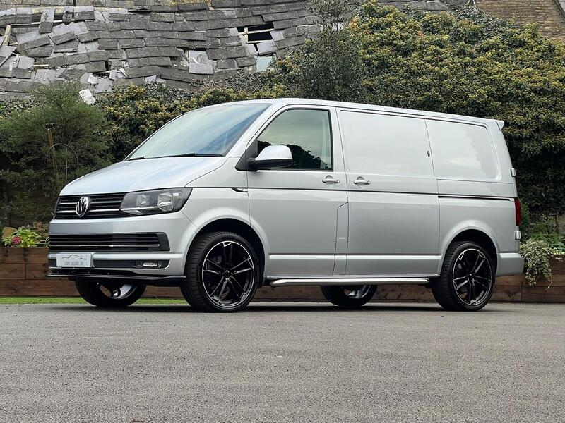VOLKSWAGEN TRANSPORTER
